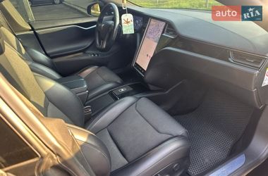 Лифтбек Tesla Model S 2018 в Николаеве