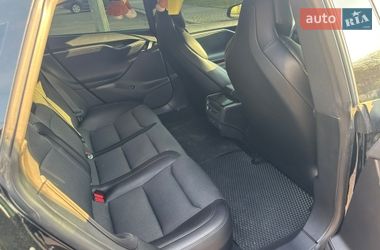 Лифтбек Tesla Model S 2018 в Николаеве