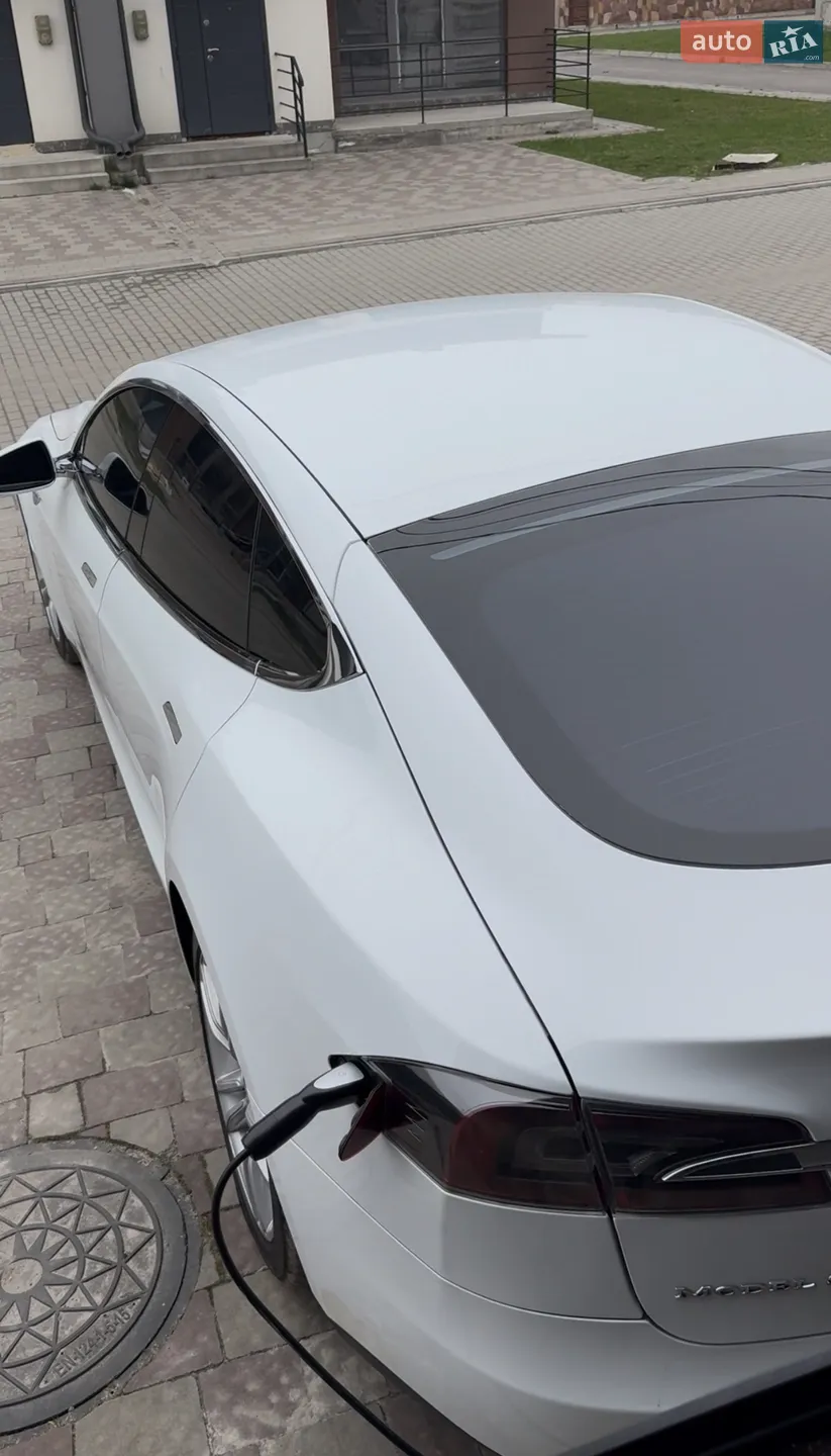 2013 Tesla Model S - мініатюра 4