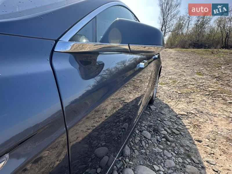 Ліфтбек Tesla Model S 2015 в Богородчанах