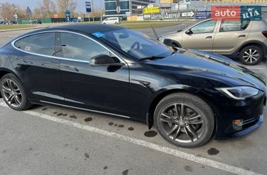 Ліфтбек Tesla Model S 2017 в Києві