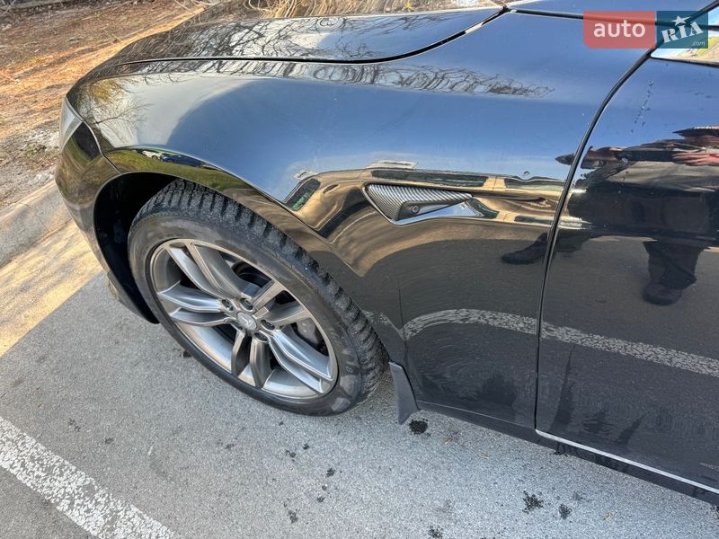 Лифтбек Tesla Model S 2016 в Киеве
