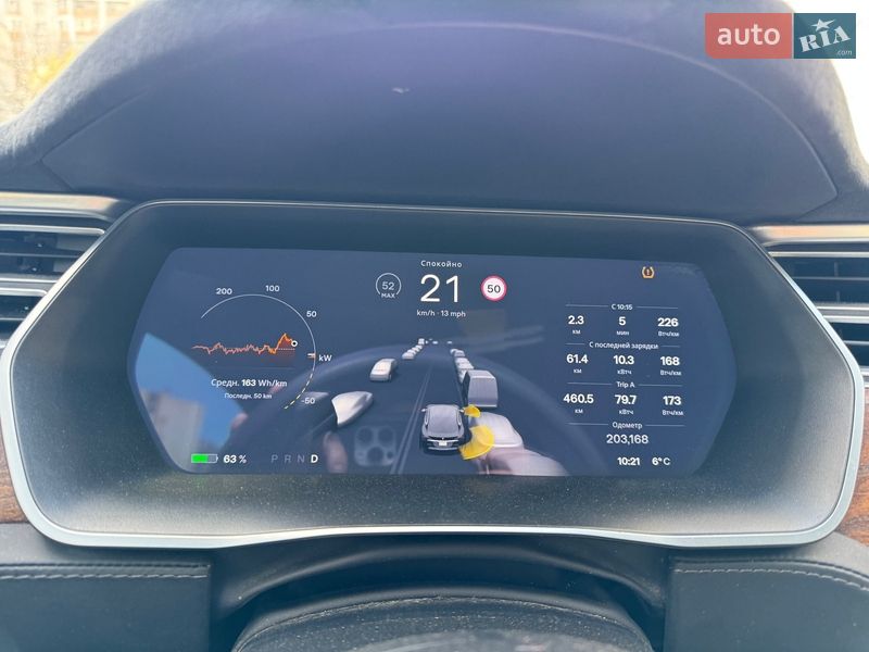 Лифтбек Tesla Model S 2016 в Киеве