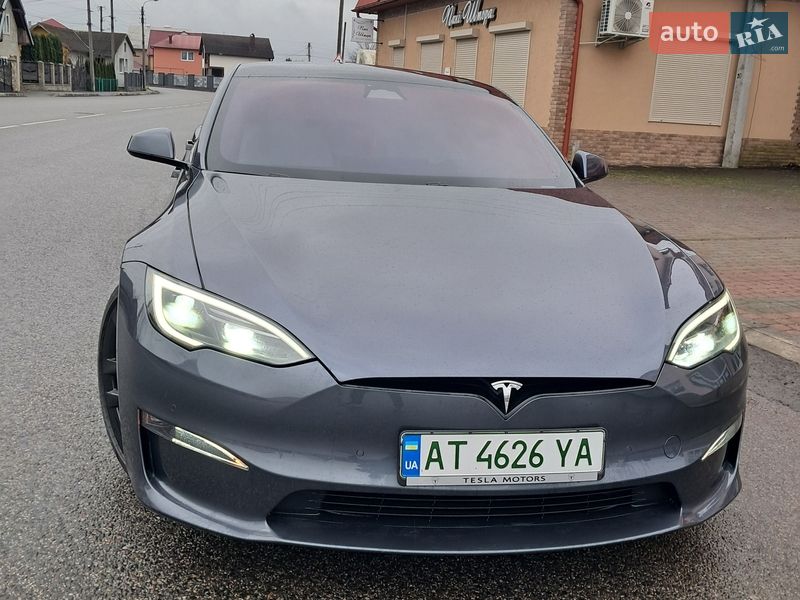 Лифтбек Tesla Model S 2021 в Коломые