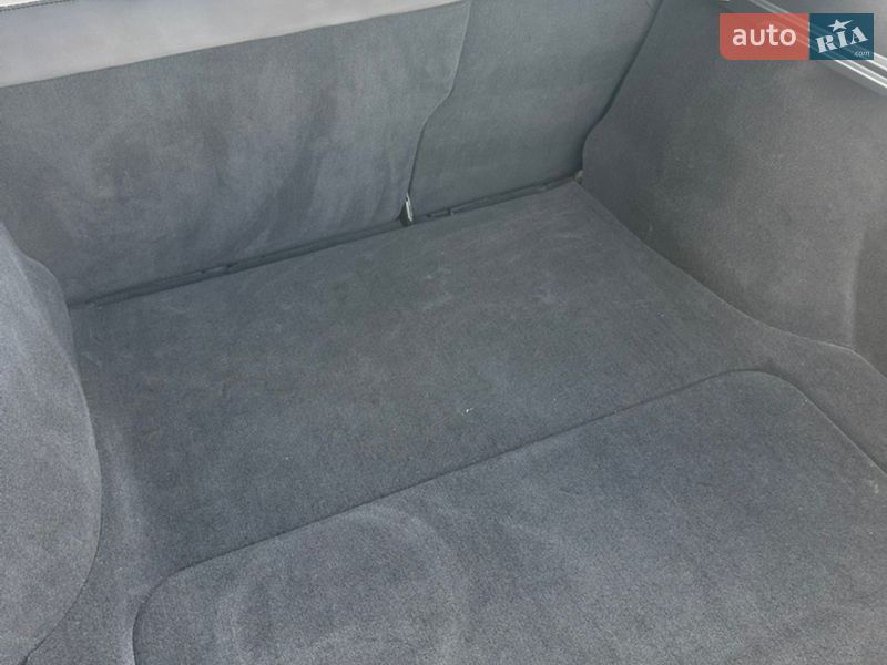 Ліфтбек Tesla Model S 2015 в Богородчанах