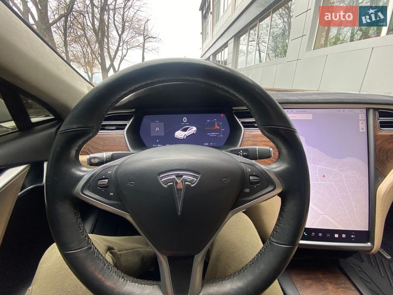 Лифтбек Tesla Model S 2017 в Черкассах фото 9 Лифтбек Tesla Model S 2017 в Черкассах