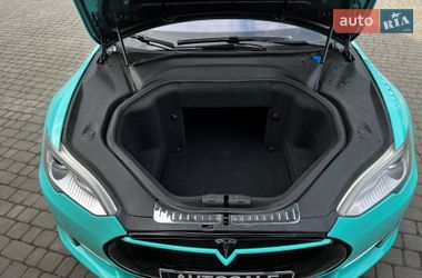 Ліфтбек Tesla Model S 2013 в Шепетівці