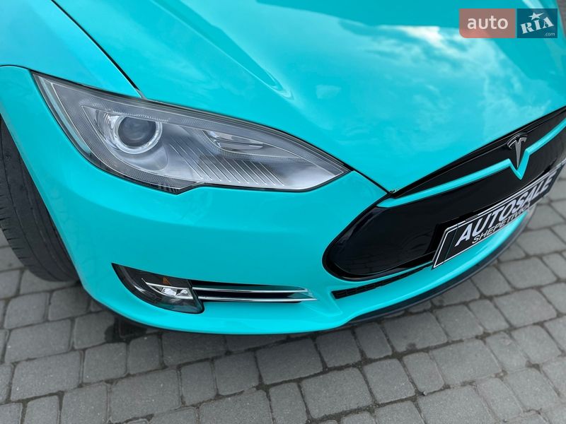 Ліфтбек Tesla Model S 2013 в Шепетівці