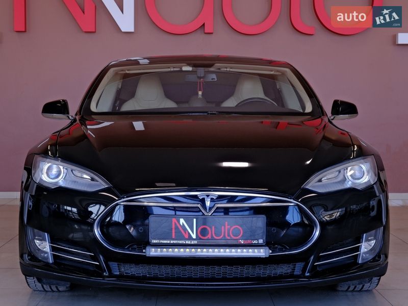 Лифтбек Tesla Model S 2014 в Одессе фото 2 Лифтбек Tesla Model S 2014 в Одессе