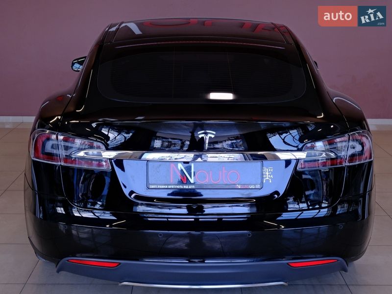 Лифтбек Tesla Model S 2014 в Одессе фото 13 Лифтбек Tesla Model S 2014 в Одессе