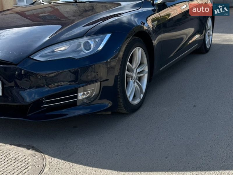 Лифтбек Tesla Model S 2015 в Львове фото 3 Лифтбек Tesla Model S 2015 в Львове