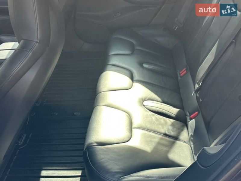 Лифтбек Tesla Model S 2015 в Львове фото 16 Лифтбек Tesla Model S 2015 в Львове