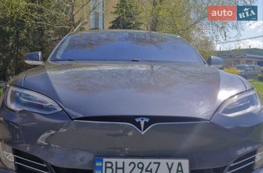 Ліфтбек Tesla Model S 2016 в Миколаєві