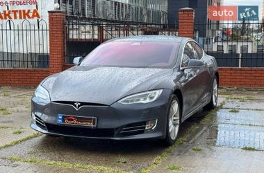 Лифтбек Tesla Model S 2017 в Одессе