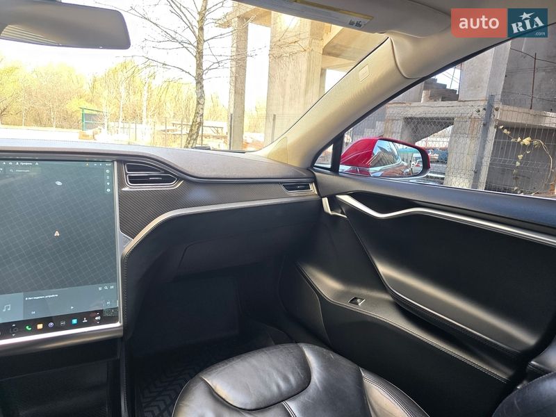 Ліфтбек Tesla Model S 2014 в Хмельницькому фото 67 Ліфтбек Tesla Model S 2014 в Хмельницькому