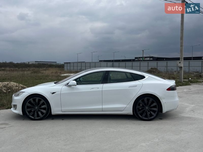Ліфтбек Tesla Model S 2016 в Львові фото 4 Ліфтбек Tesla Model S 2016 в Львові
