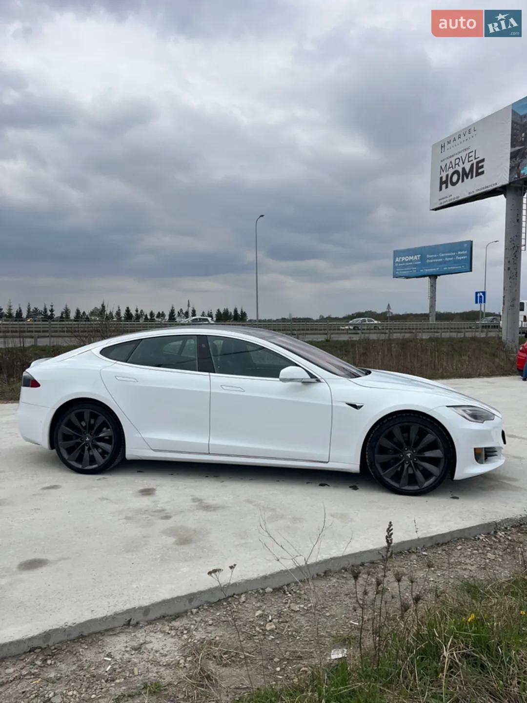 2016 Tesla Model S - мініатюра 13