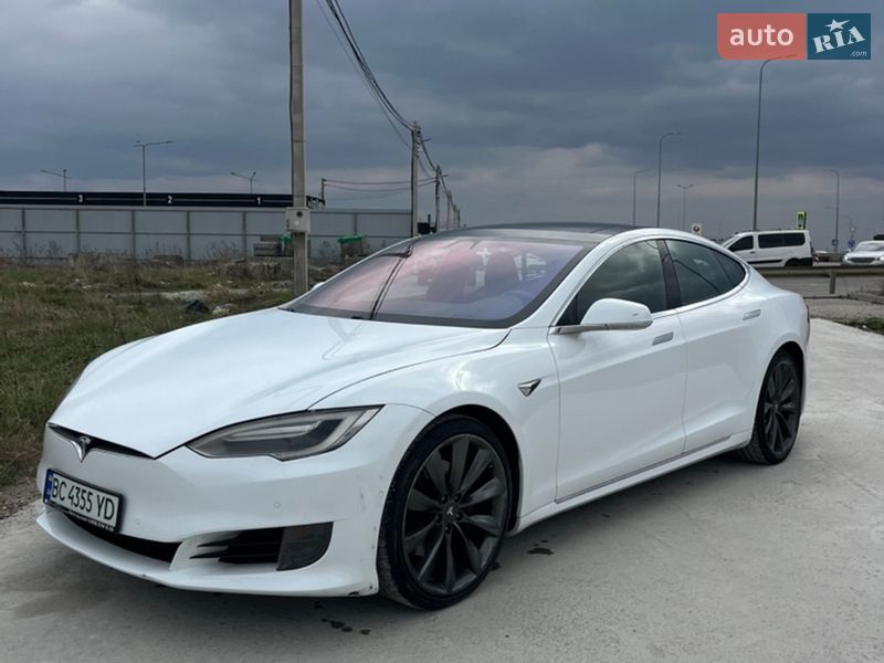 Ліфтбек Tesla Model S 2016 в Львові фото 23 Ліфтбек Tesla Model S 2016 в Львові