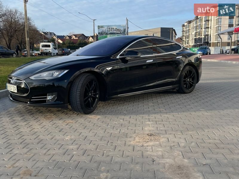 Лифтбек Tesla Model S 2014 в Ровно фото 8 Лифтбек Tesla Model S 2014 в Ровно