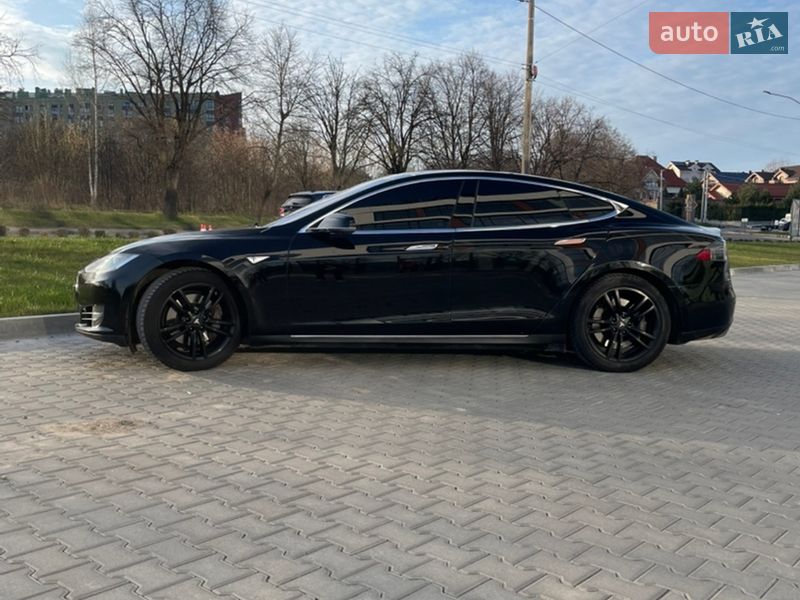 Лифтбек Tesla Model S 2014 в Ровно фото 13 Лифтбек Tesla Model S 2014 в Ровно