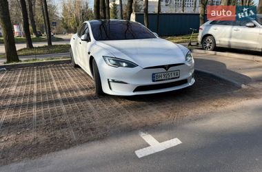 Лифтбек Tesla Model S 2022 в Виннице