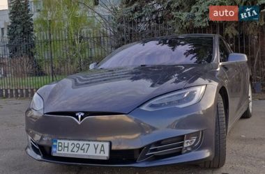 Ліфтбек Tesla Model S 2016 в Миколаєві