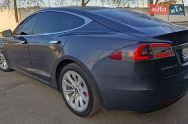 Ліфтбек Tesla Model S 2016 в Миколаєві