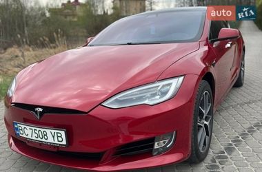 Ліфтбек Tesla Model S 2019 в Львові