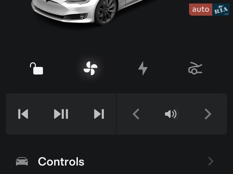 Лифтбек Tesla Model S 2017 в Киеве