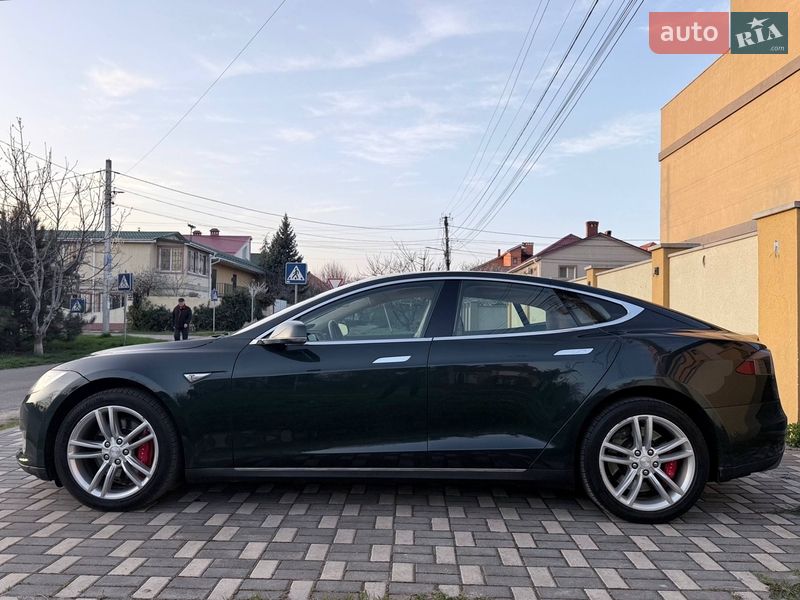 Ліфтбек Tesla Model S 2014 в Одесі