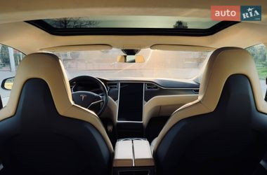 Ліфтбек Tesla Model S 2014 в Одесі
