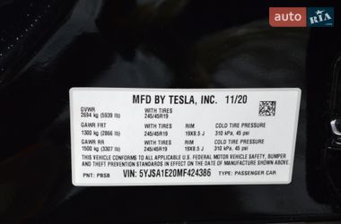 Лифтбек Tesla Model S 2020 в Киеве