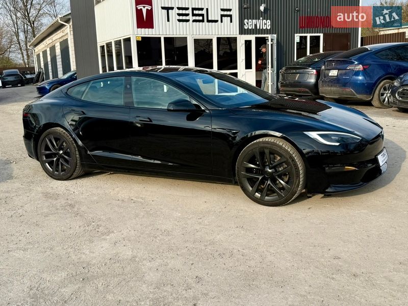 Лифтбек Tesla Model S 2024 в Виннице