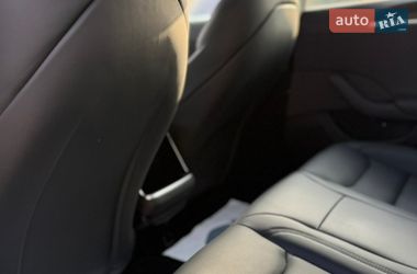 Лифтбек Tesla Model S 2024 в Виннице