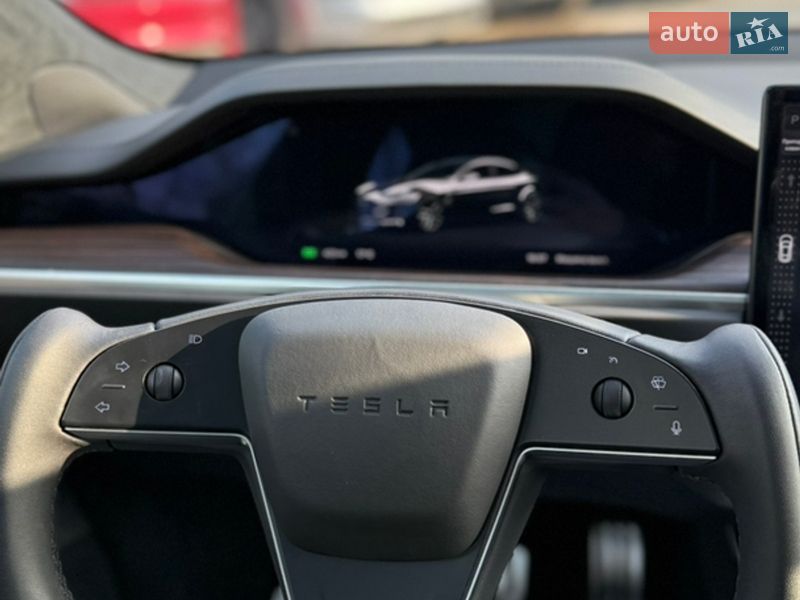 Лифтбек Tesla Model S 2024 в Виннице
