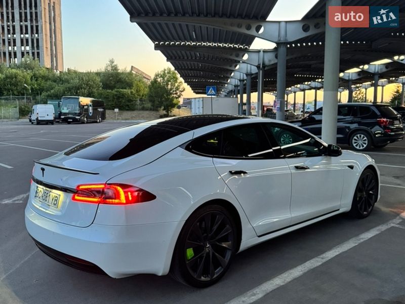 Tesla Model S 2018