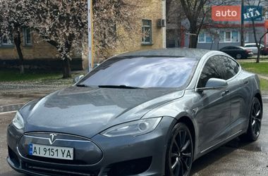 Лифтбек Tesla Model S 2013 в Киеве