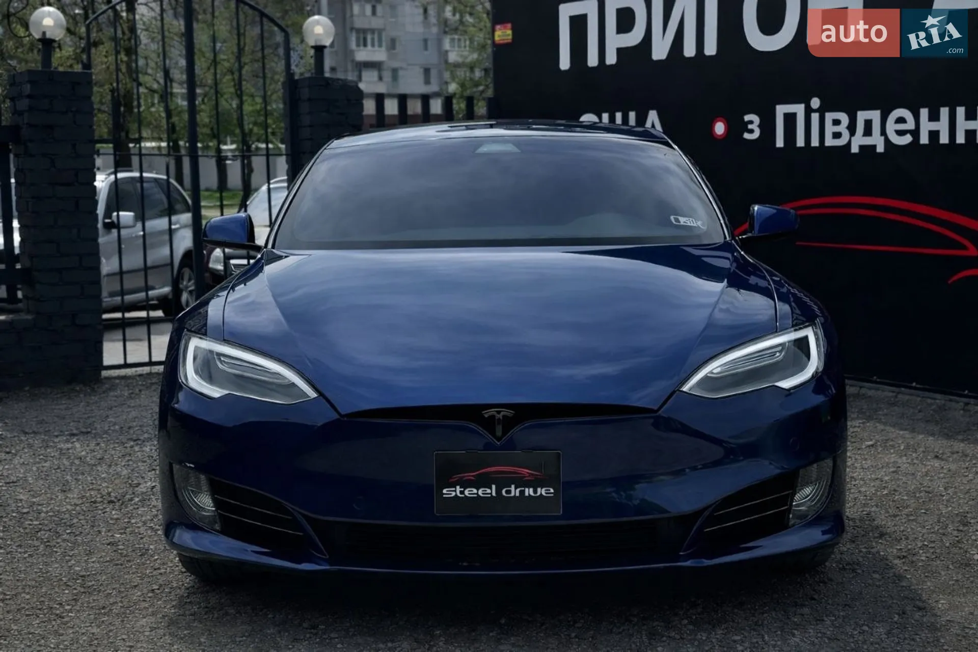 2017 Tesla Model S - фото 1