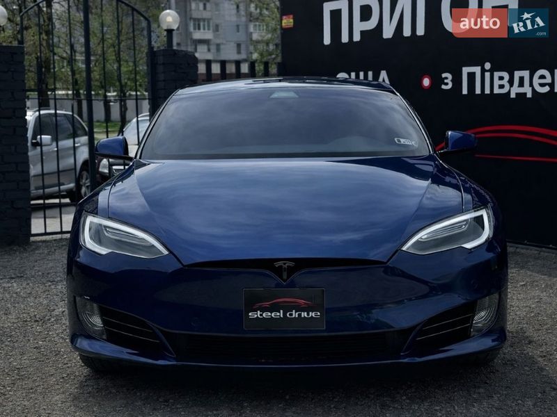 Tesla Model S 2017