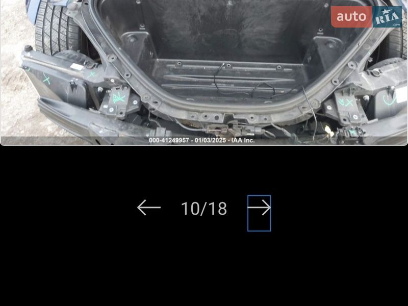 Лифтбек Tesla Model S 2016 в Львове