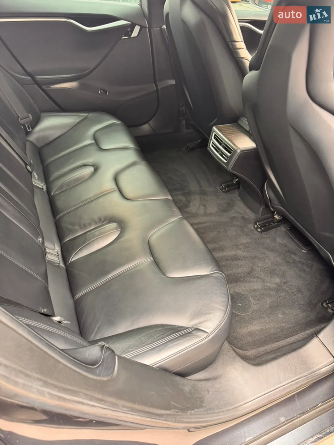 2015 Tesla Model S - мініатюра 8