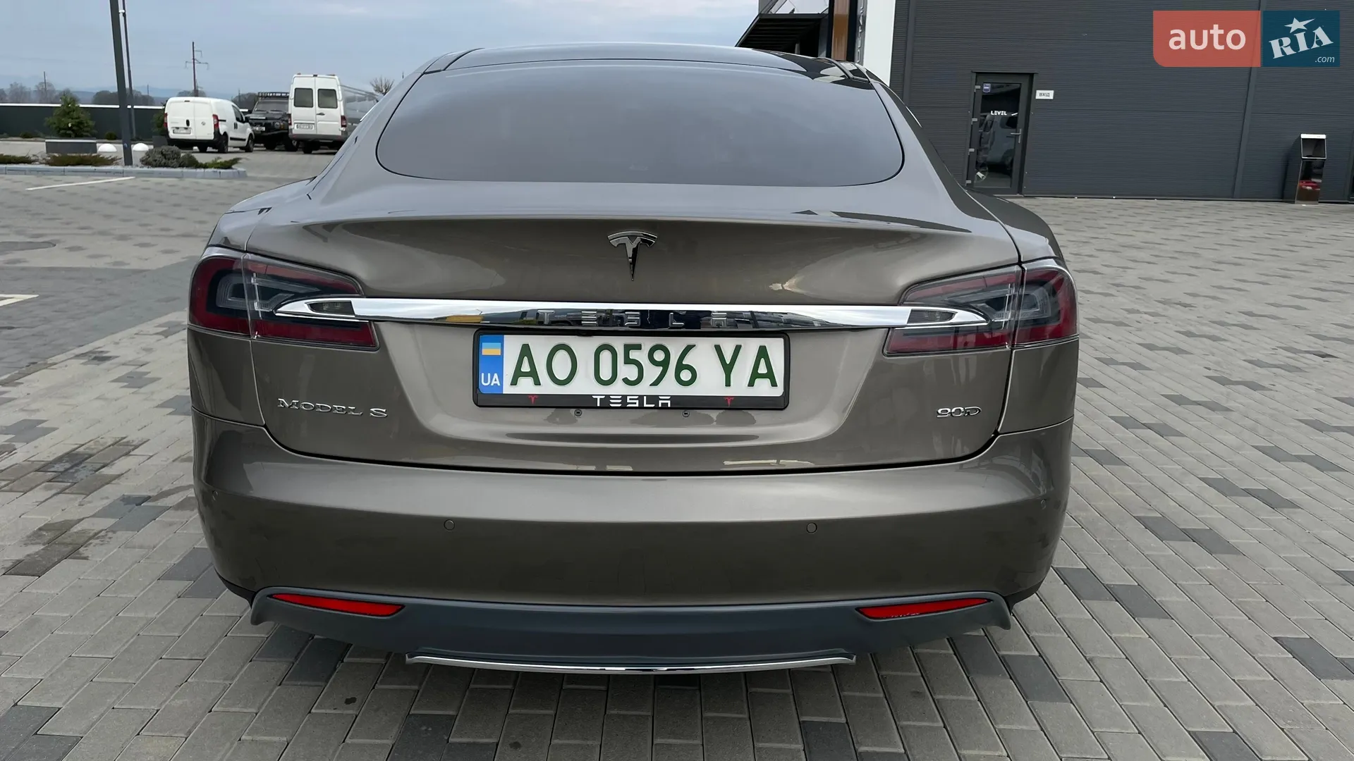 2016 Tesla Model S - мініатюра 8