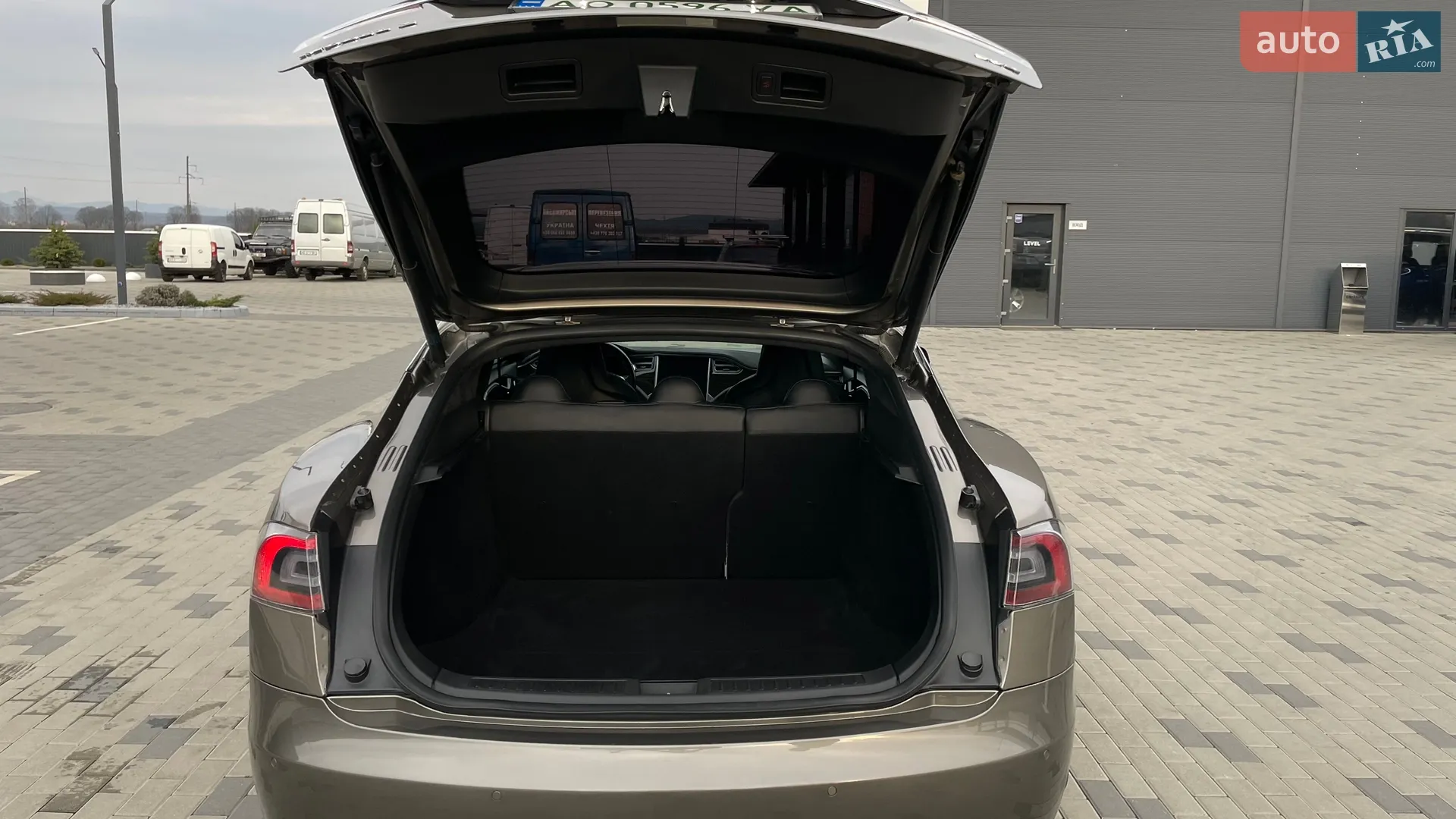 2016 Tesla Model S - мініатюра 35