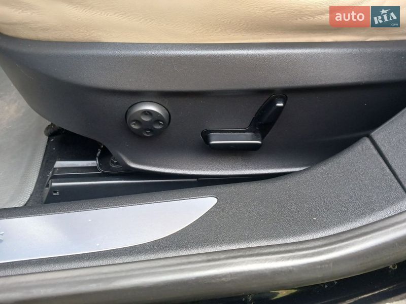 Лифтбек Tesla Model S 2016 в Кропивницком