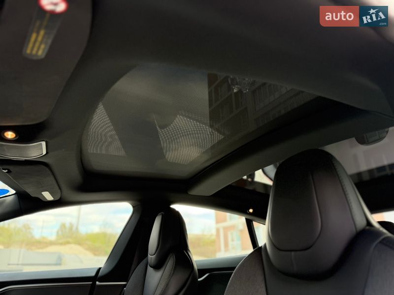 Ліфтбек Tesla Model S 2018 в Тернополі