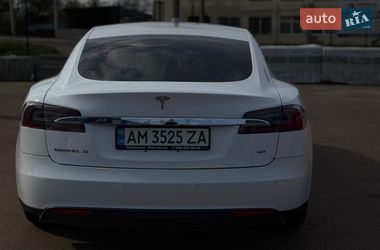 Лифтбек Tesla Model S 2014 в Житомире