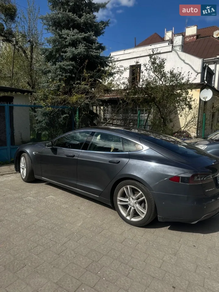 2015 Tesla Model S - мініатюра 28