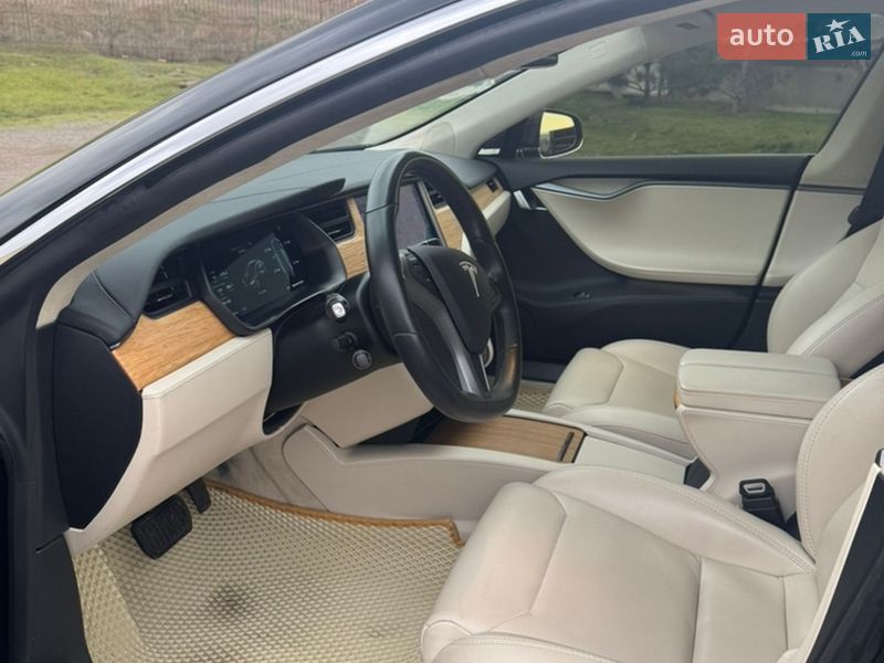 Ліфтбек Tesla Model S 2018 в Одесі