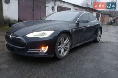Лифтбек Tesla Model S 2014 в Шепетовке