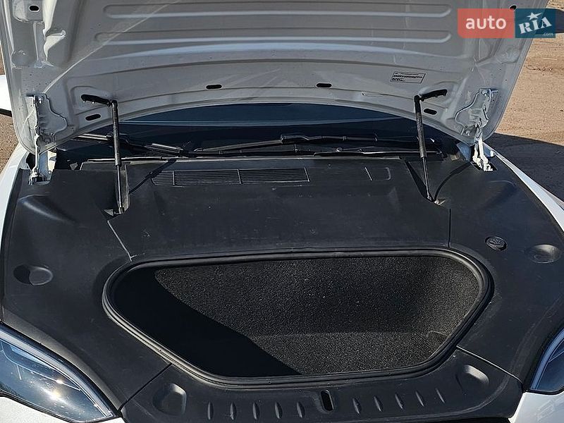 Лифтбек Tesla Model S 2022 в Чернигове фото 26 Лифтбек Tesla Model S 2022 в Чернигове